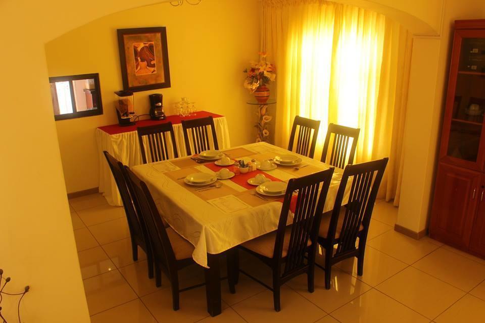 Upper Room Guest House Francistown Dış mekan fotoğraf