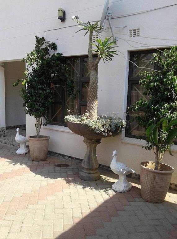 Upper Room Guest House Francistown Dış mekan fotoğraf